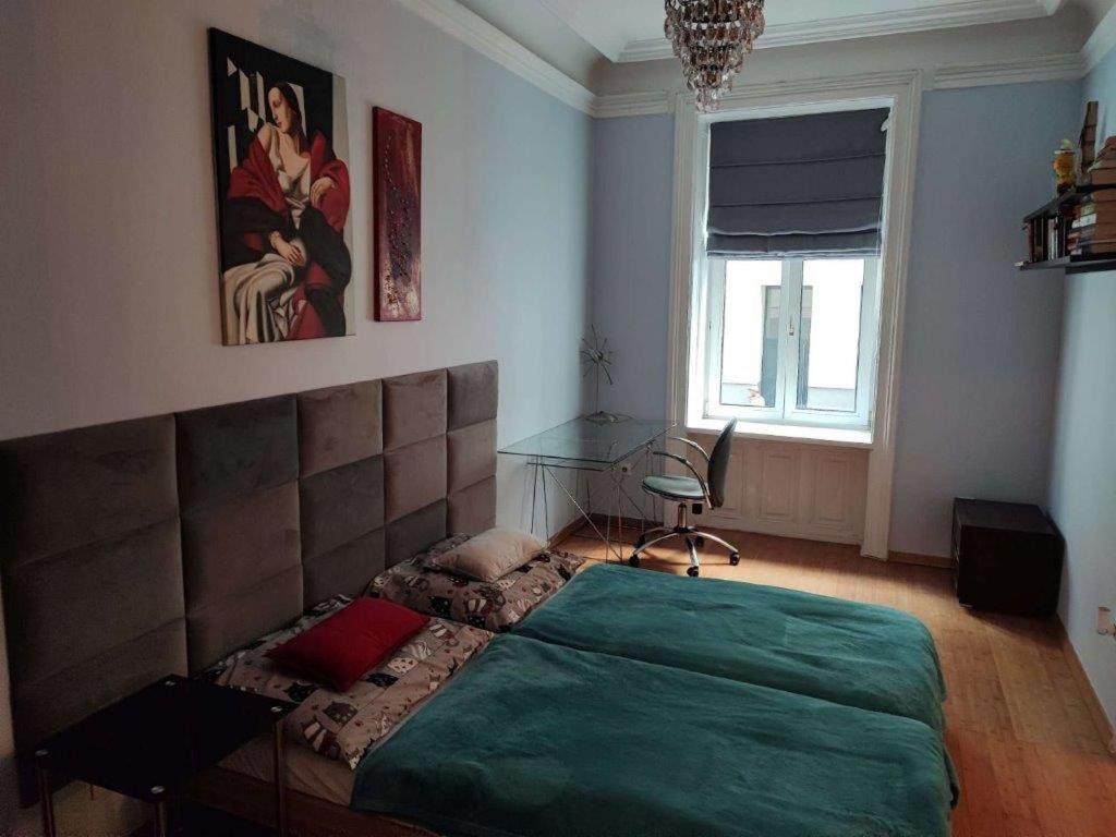 Central Vienna Apartment With Unique 40M2 City Garden & Self Check In Esterno foto